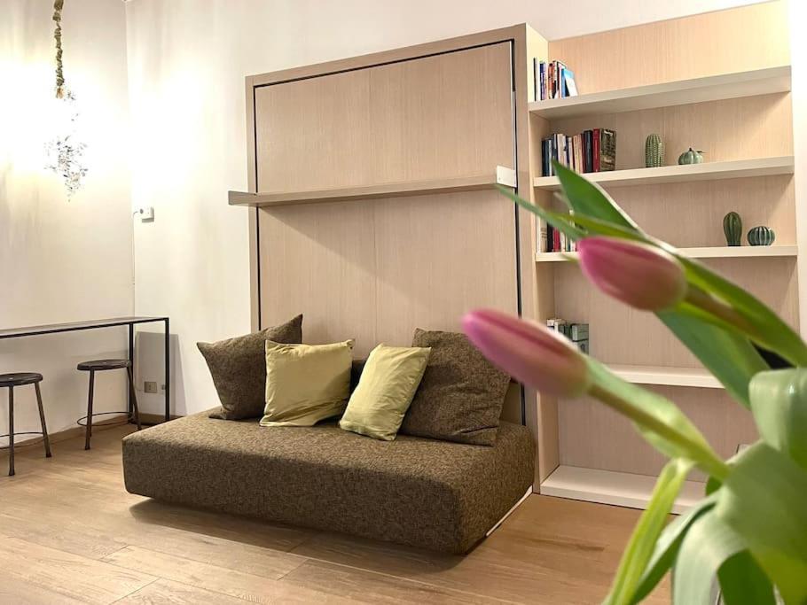 Design Studio Centro Storico Apartment Milano Exterior foto
